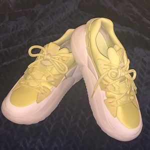 UGG LA Cloud Lace Sneakers